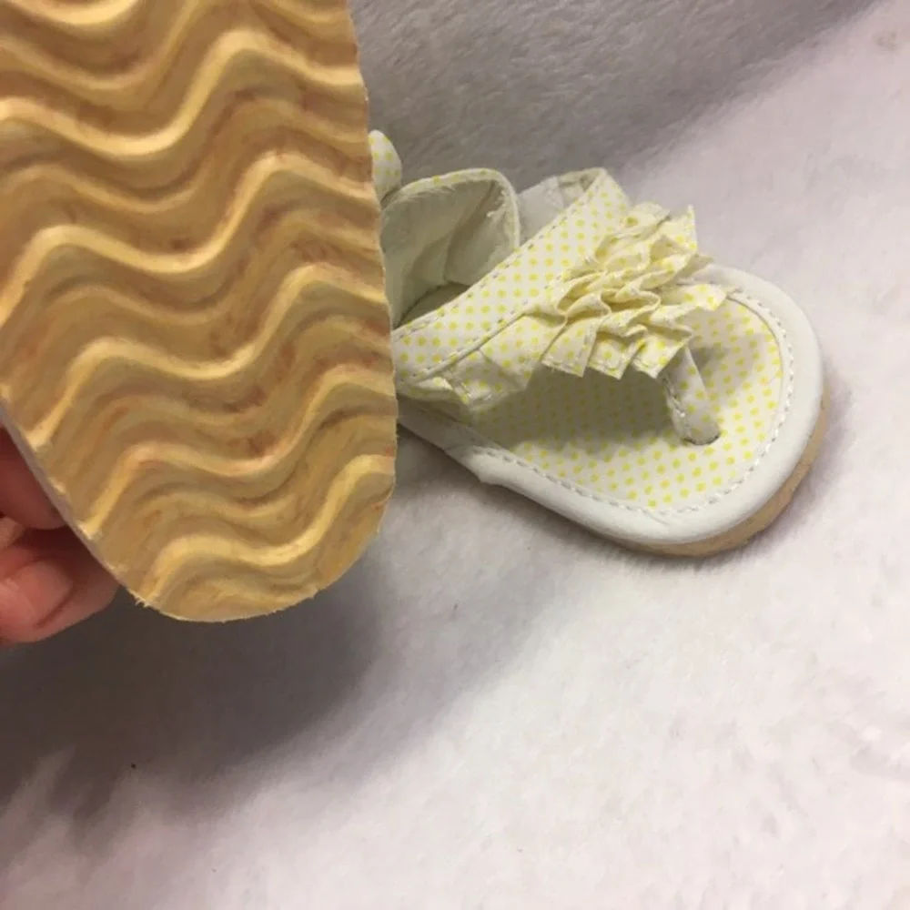 New carters baby‎ sandals size newborn